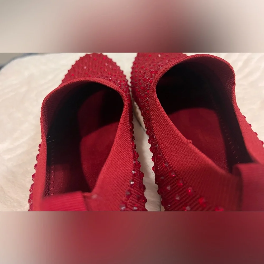 Kenneth Cole Reaction Red Women's Slip-On Sneakers Cameron Jewel Jogger - Picture 4 of 4